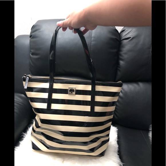 kate spade Handbags - Kate Spade Large tote patent leather bag A10